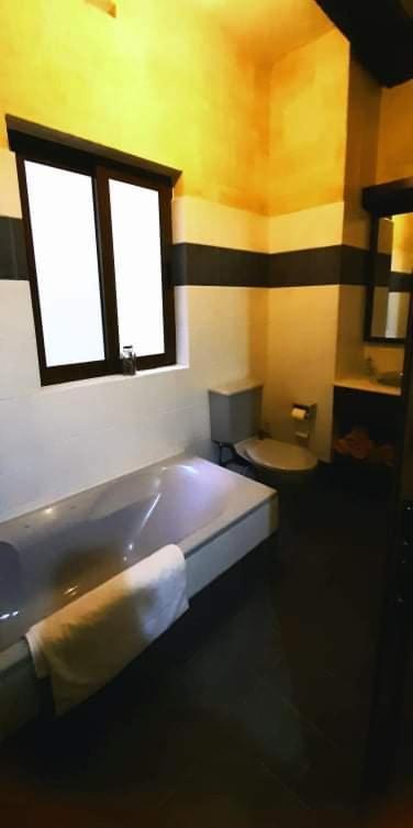 Ta Gorg Bed and Breakfast Qala Exteriör bild