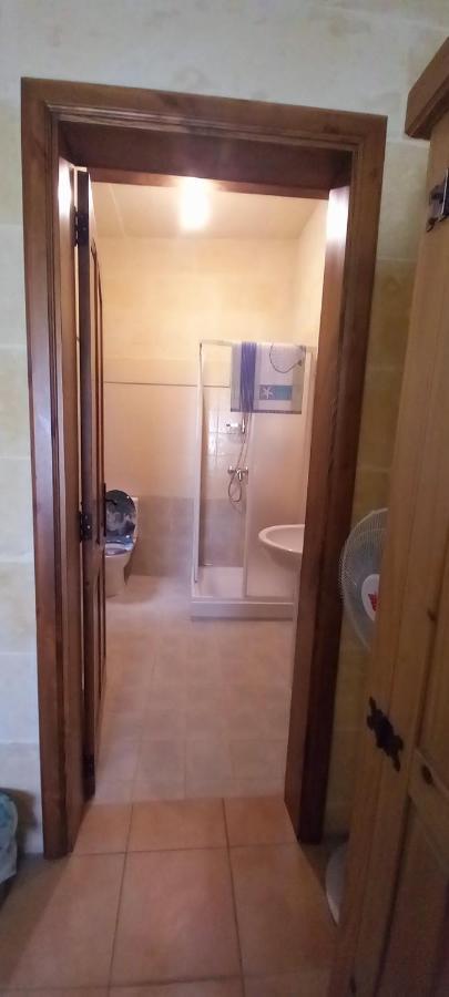Ta Gorg Bed and Breakfast Qala Exteriör bild