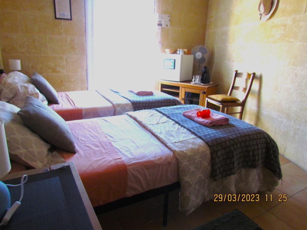 Ta Gorg Bed and Breakfast Qala Exteriör bild