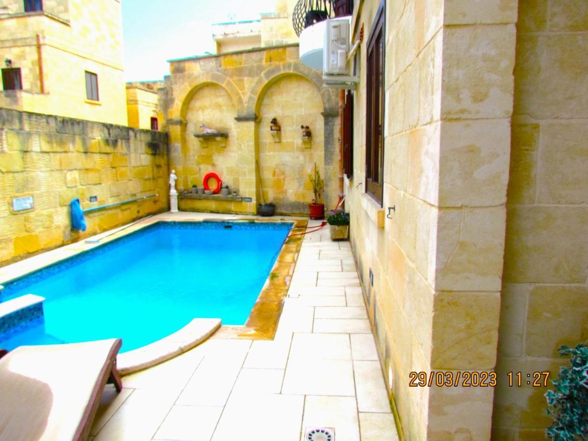 Ta Gorg Bed and Breakfast Qala Exteriör bild